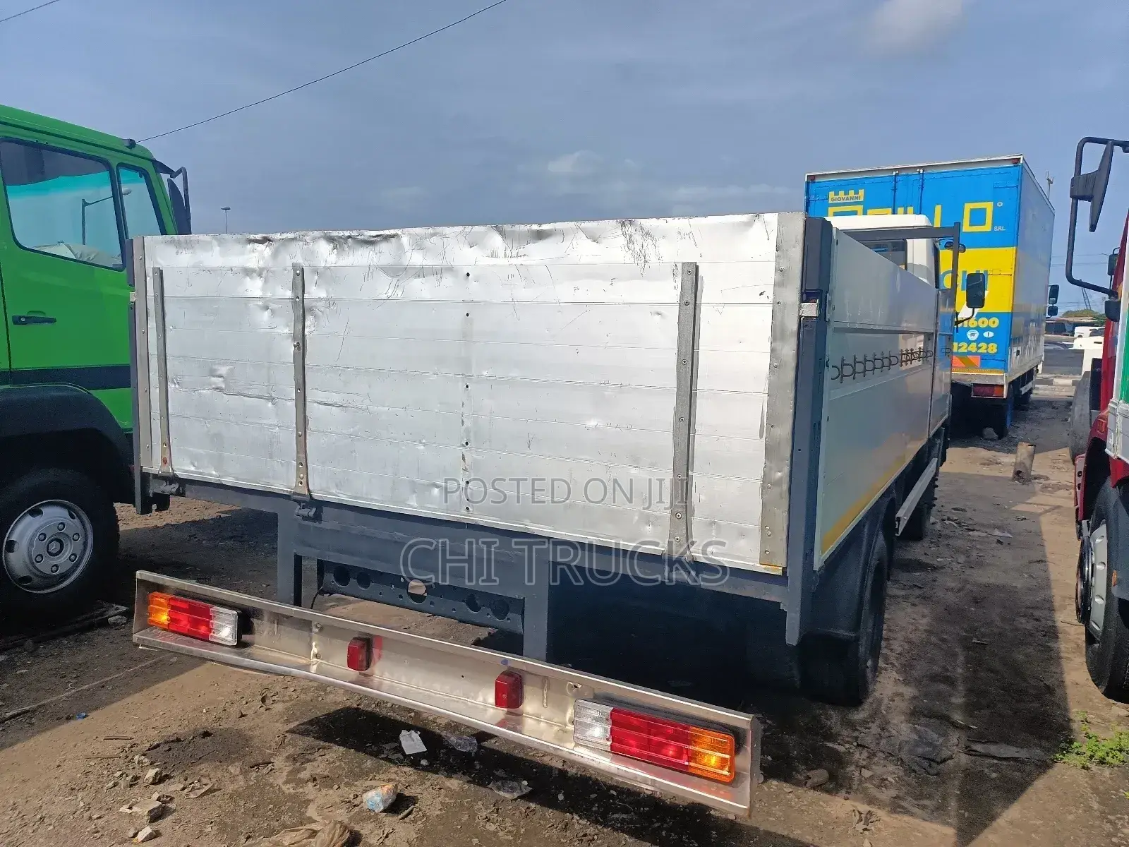 Mercedes Benz 814 Truck Single Propeller