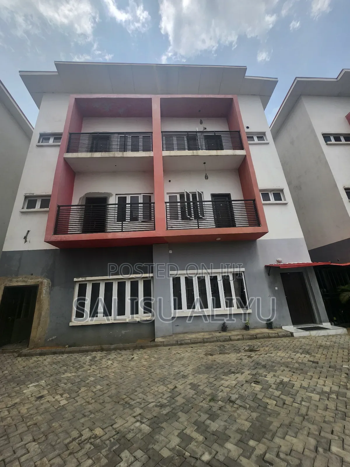 4bdrm Duplex in Idu/Mbora for sale