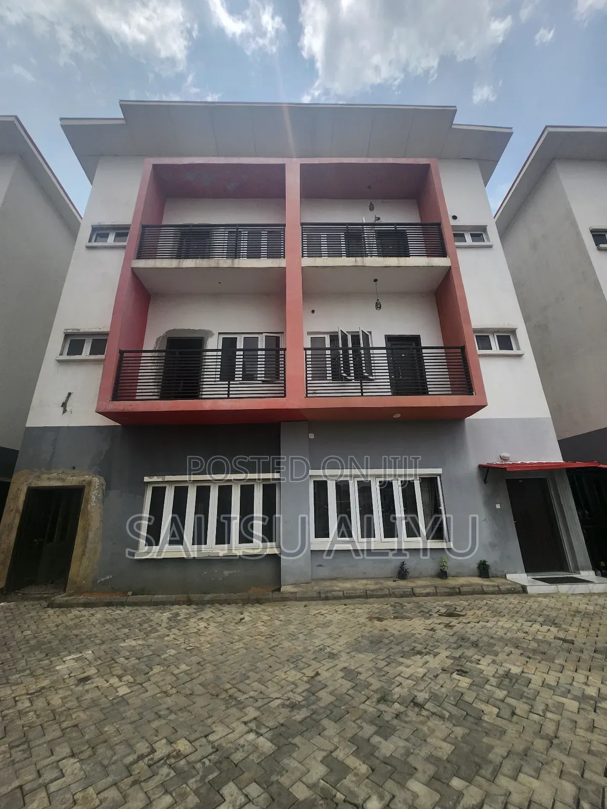 4bdrm Duplex in Idu/Mbora for sale