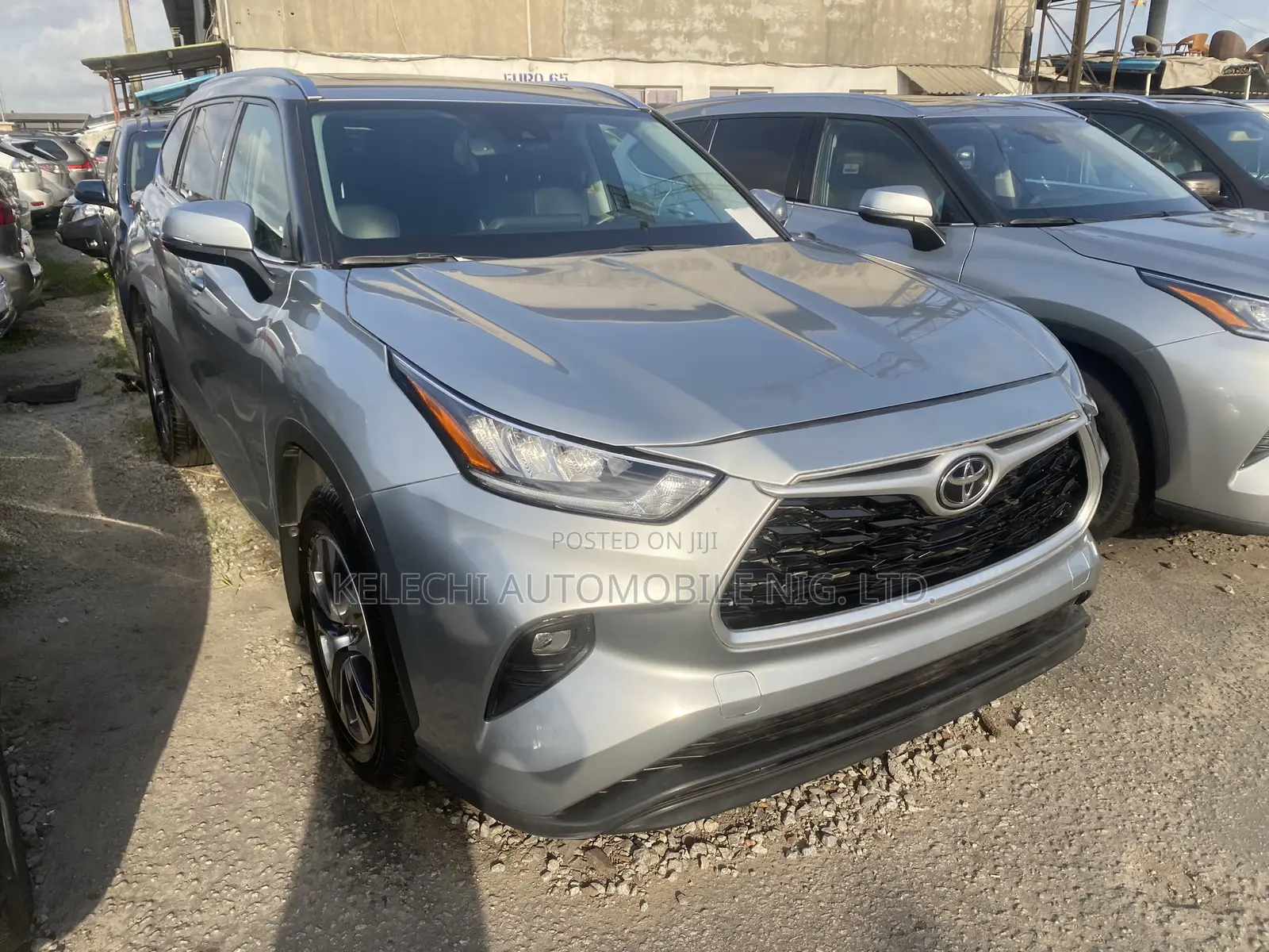 Toyota Highlander XLE 2021 Gray