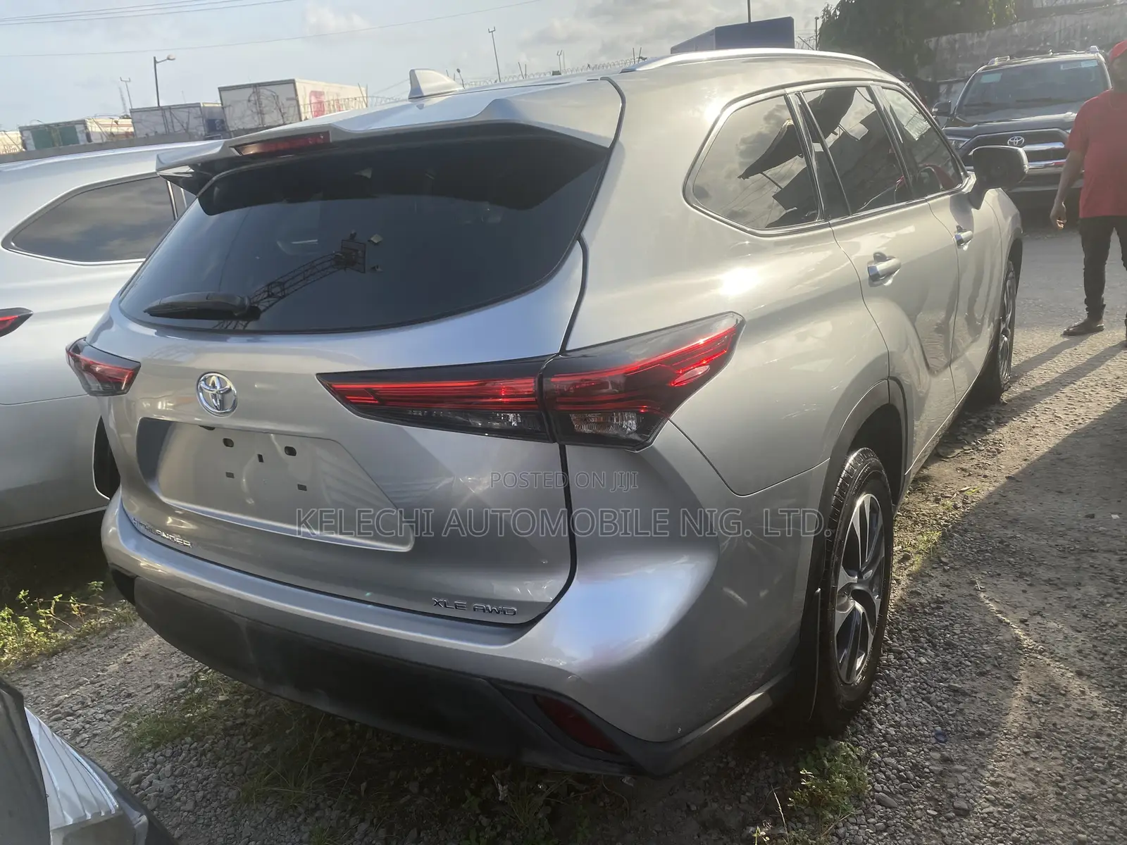 Toyota Highlander XLE 2021 Gray