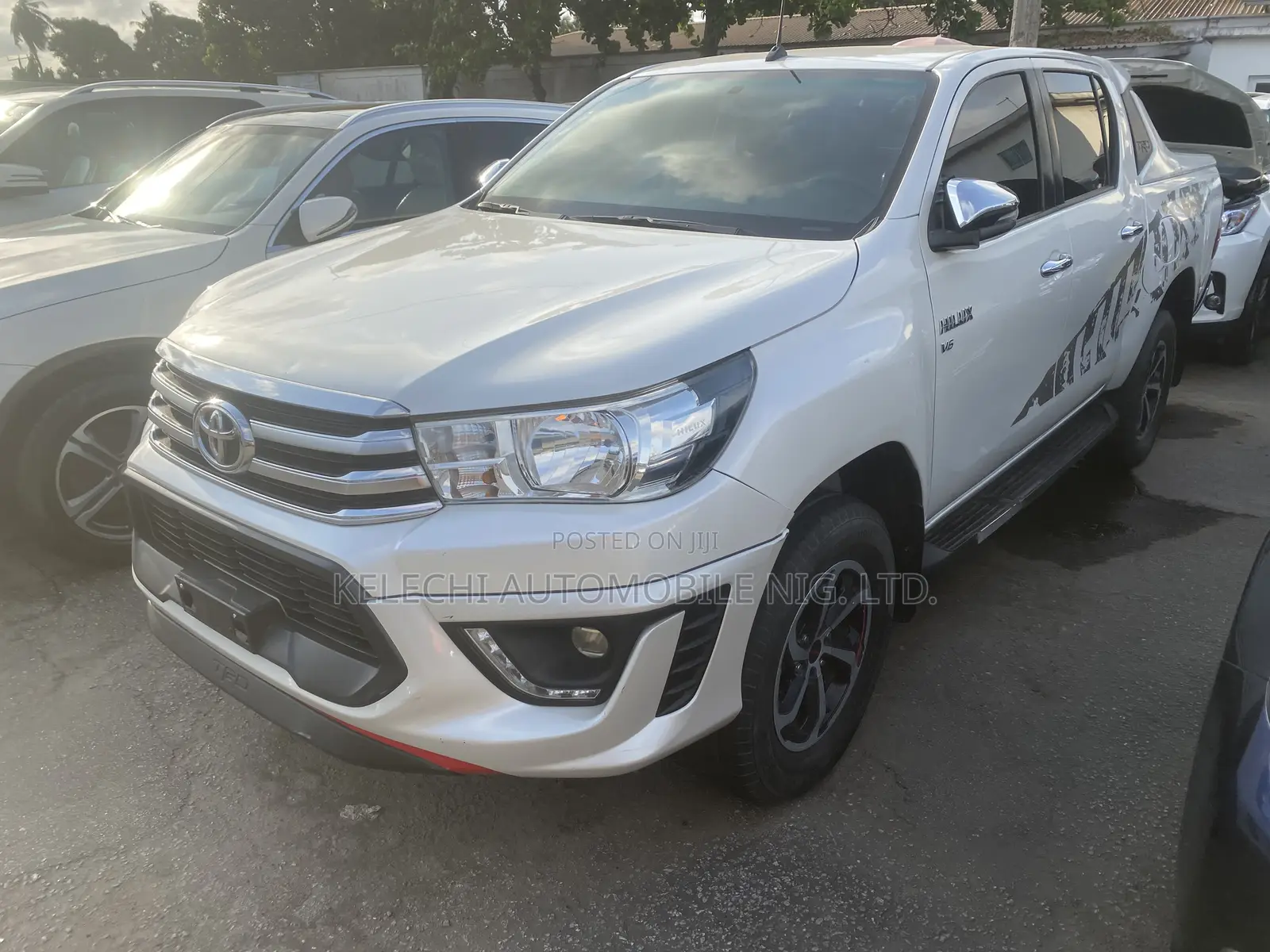 Toyota Hilux SR5+ 4x4 2018 White
