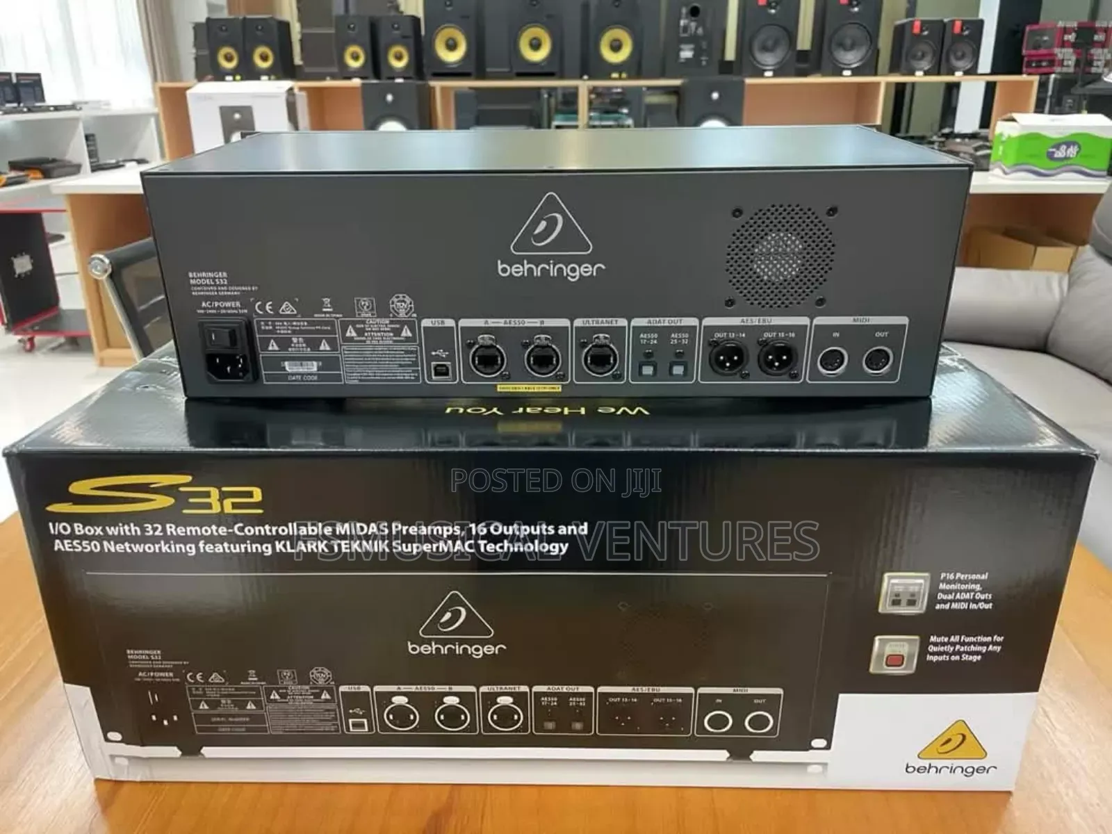 Behringer S32 Digital Snake Stage Box