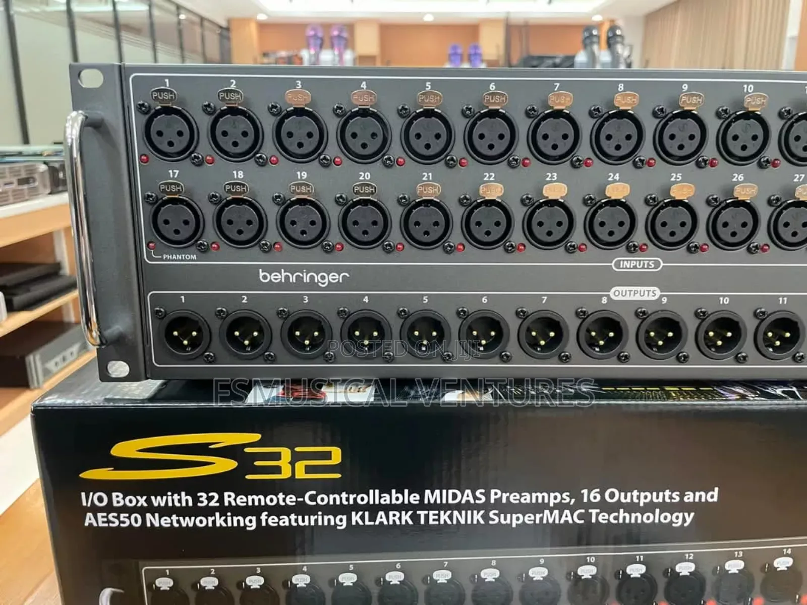 Behringer S32 Digital Snake Stage Box