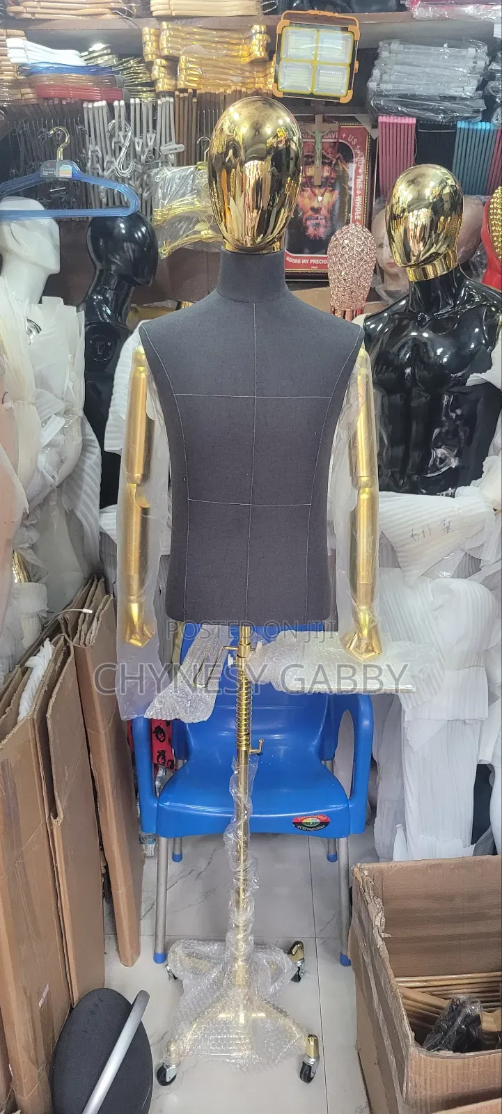Gold Head Skeleton Hand Male Mannequin