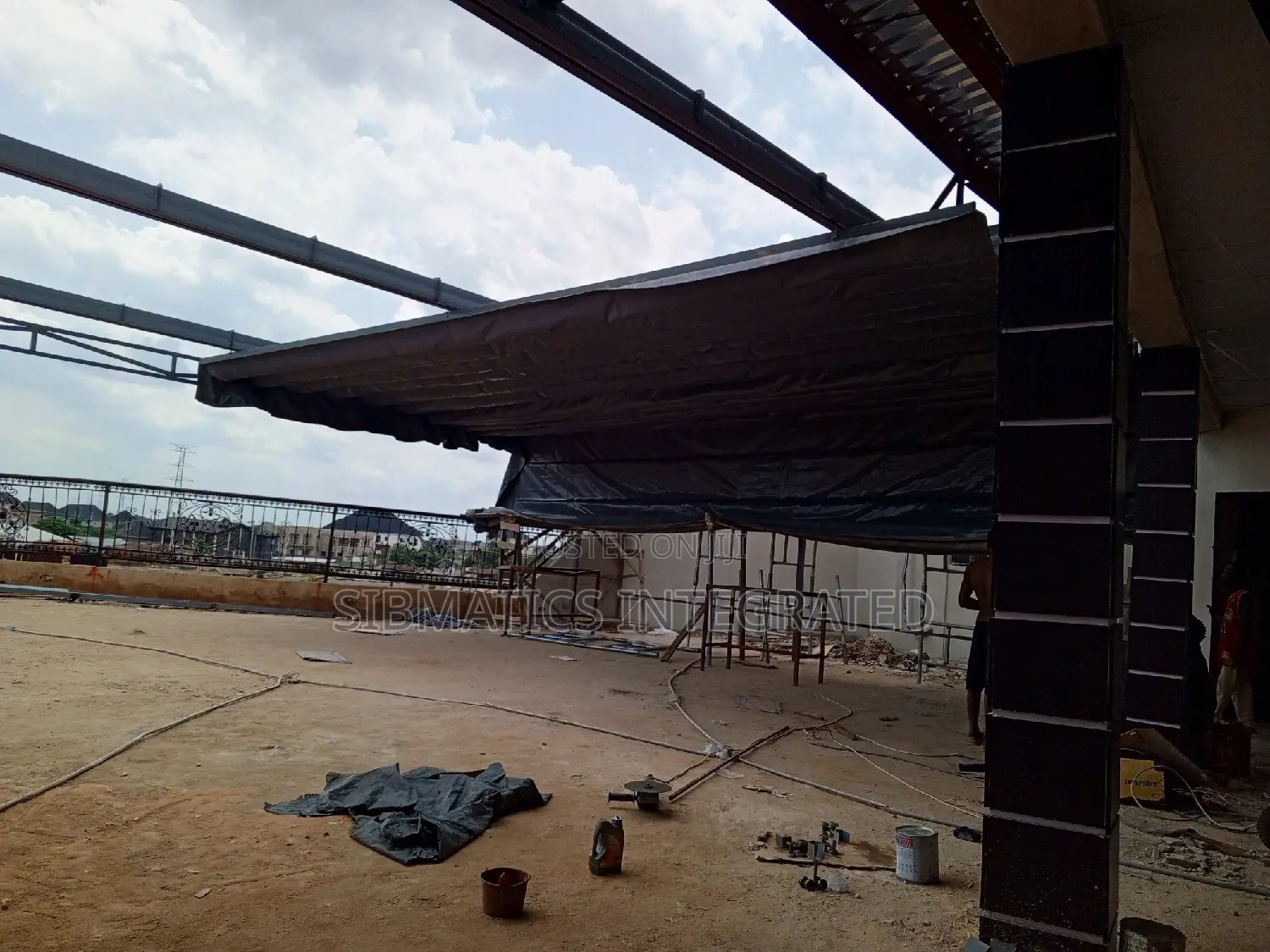 Moving Outdoor Shade