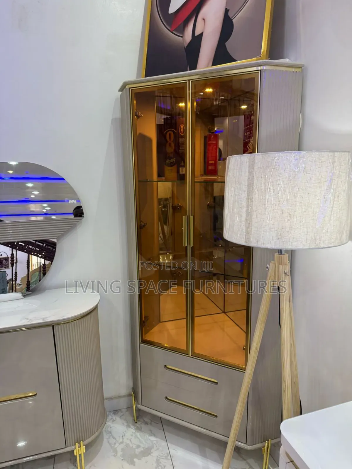 Newly Modern Single Wine Bar