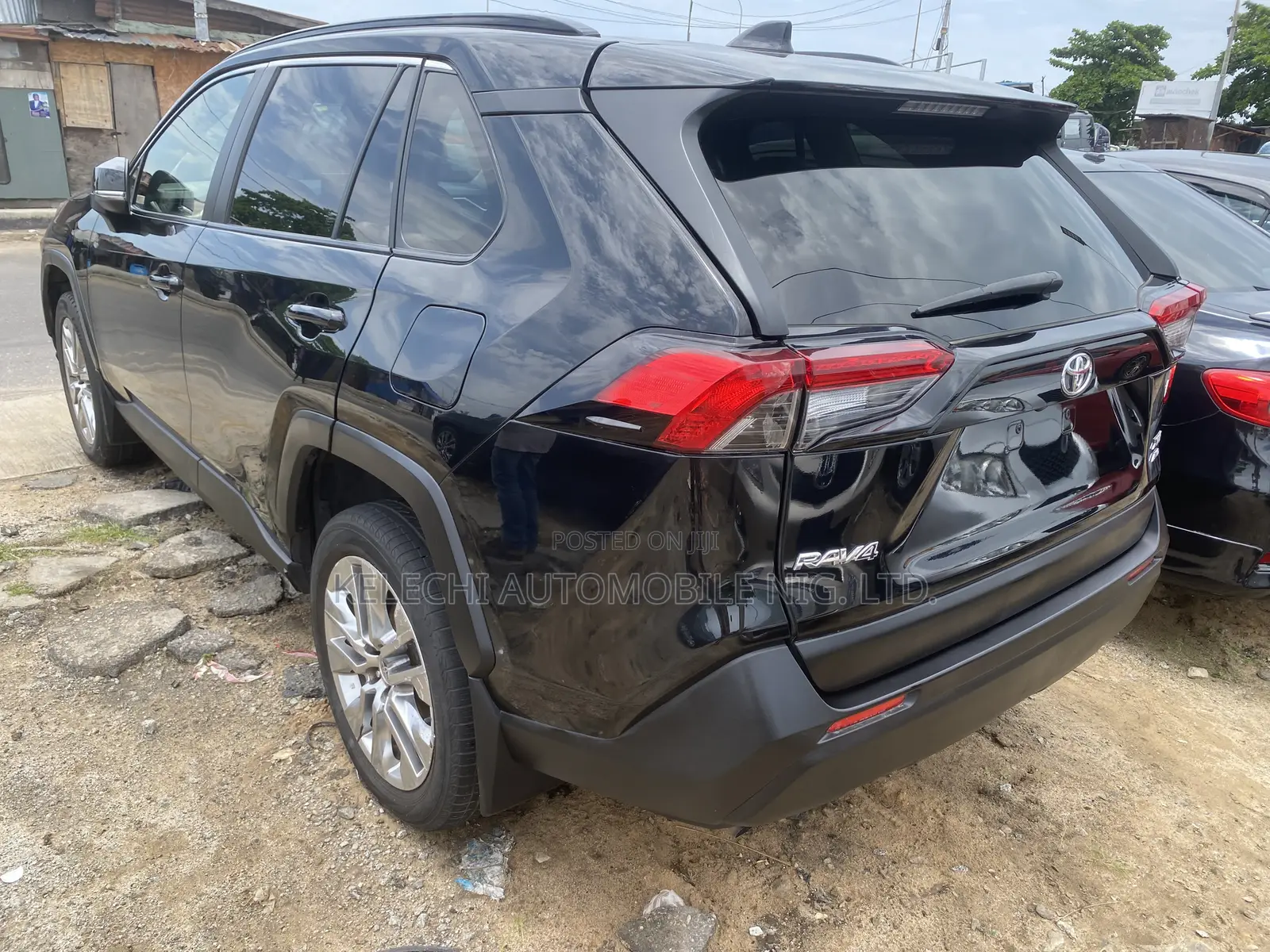 Toyota RAV4 XLE AWD 2020 Black
