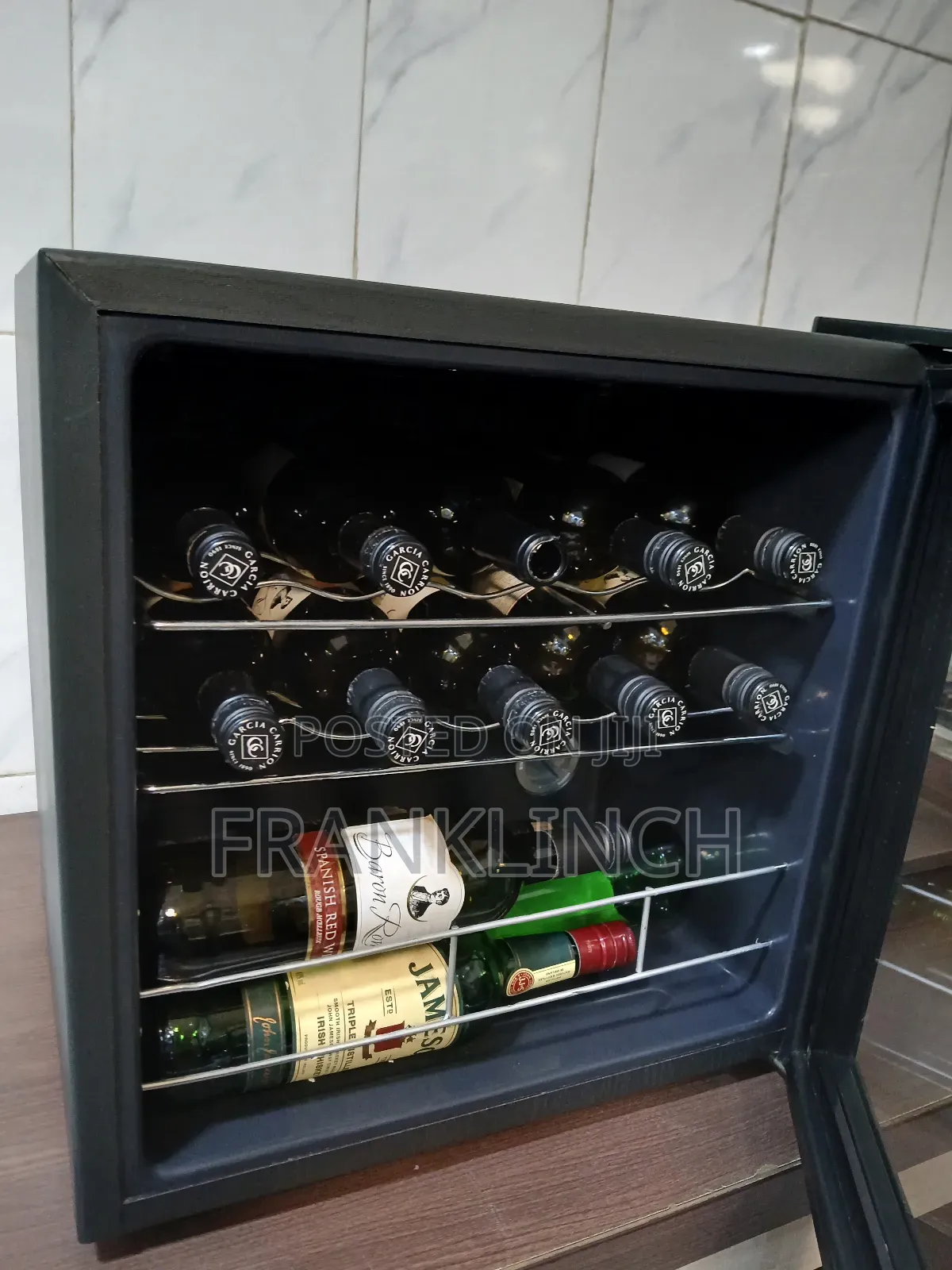 Matsui Mini Wine Chiller.