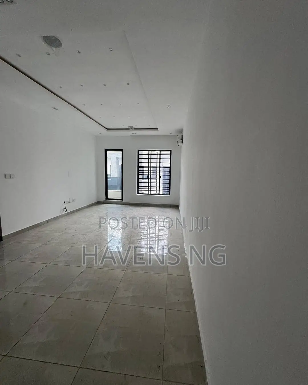 4bdrm Duplex in 1004 for sale