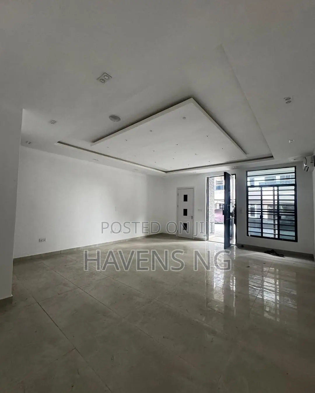 4bdrm Duplex in 1004 for sale