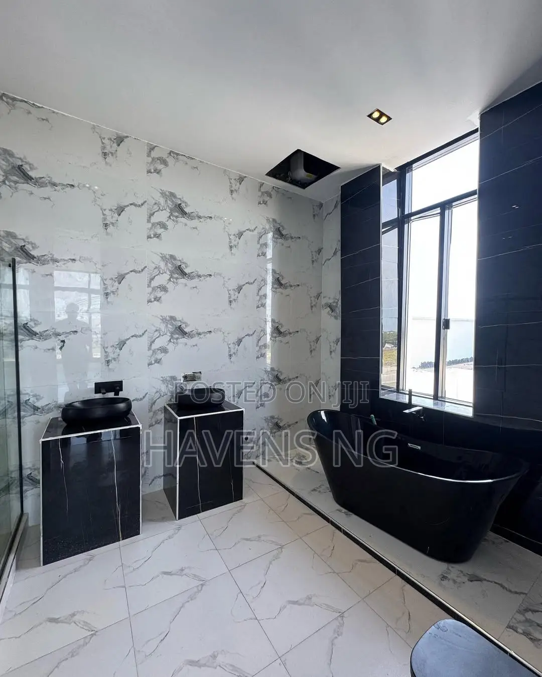 6bdrm Duplex in Osapa london for sale