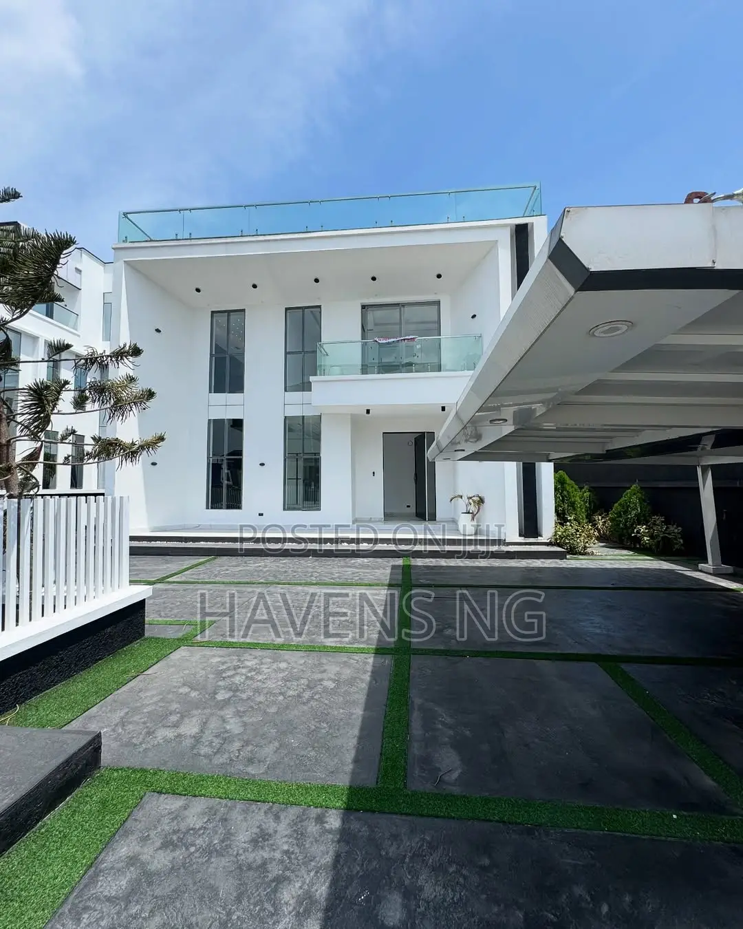 5bdrm Duplex in Osapa london for sale