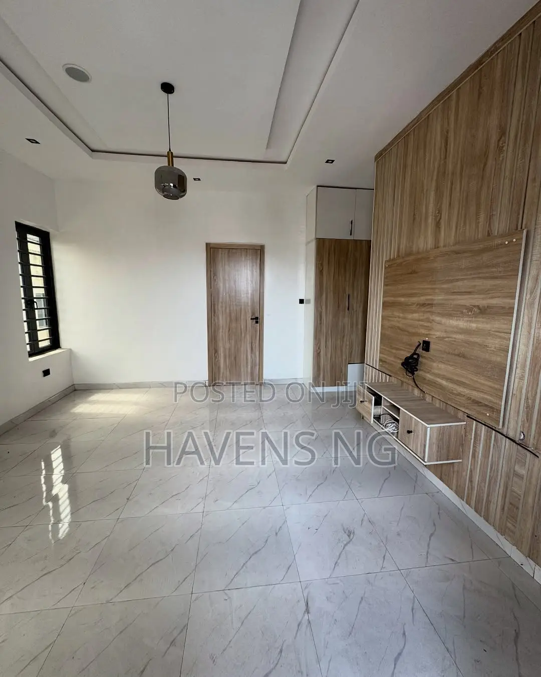 4bdrm Duplex in Osapa london for sale