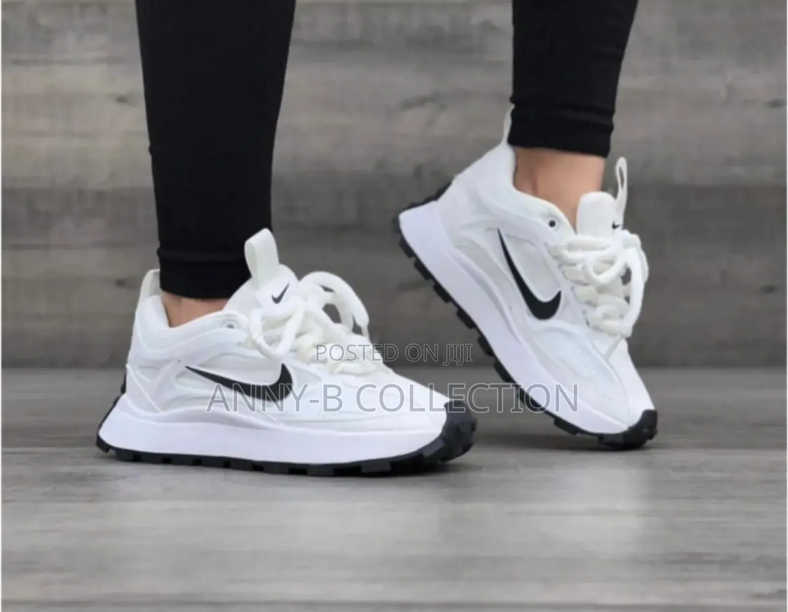 Quality Unisex Nike White Sneakers Trainers