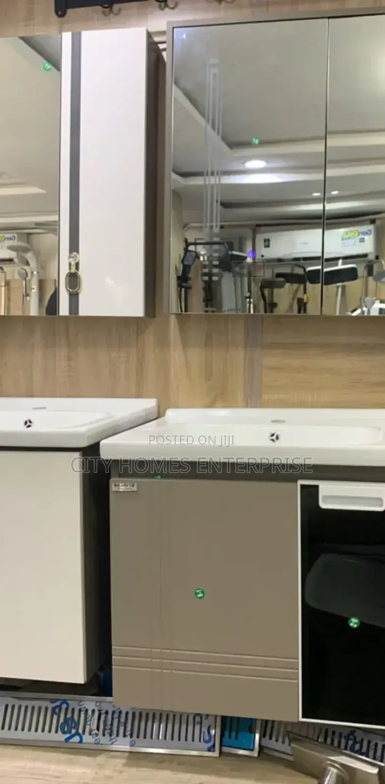 Modern Standard Cabinet Set and Glass
