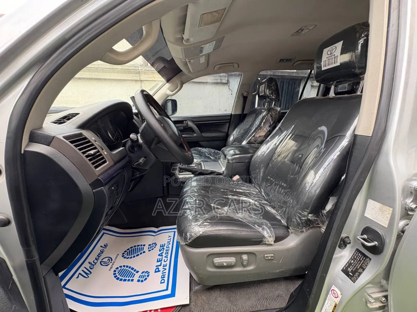 Toyota Land Cruiser 4.0 V6 GX 2012 Silver