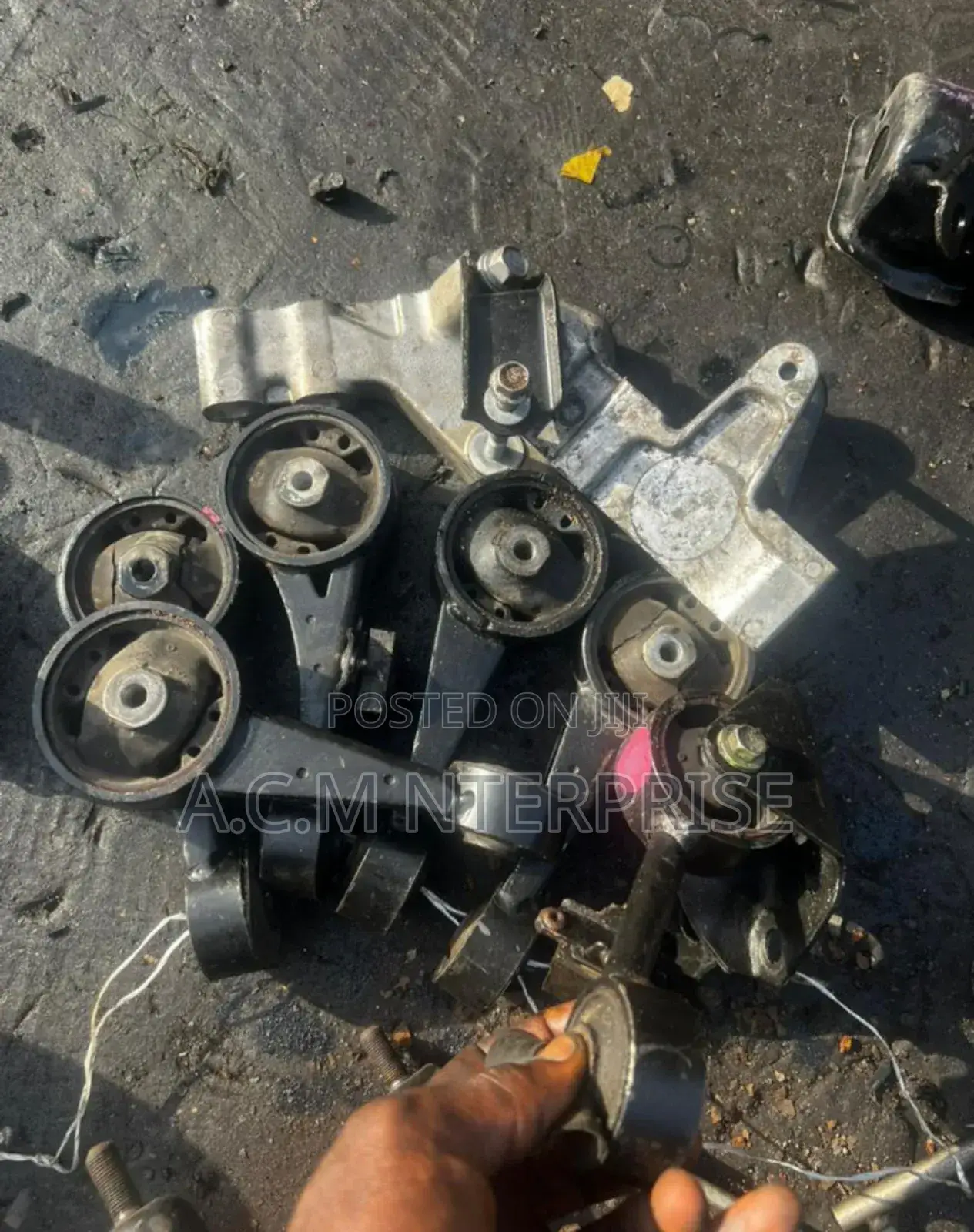 Engine Sitting for All Kinds of Cars