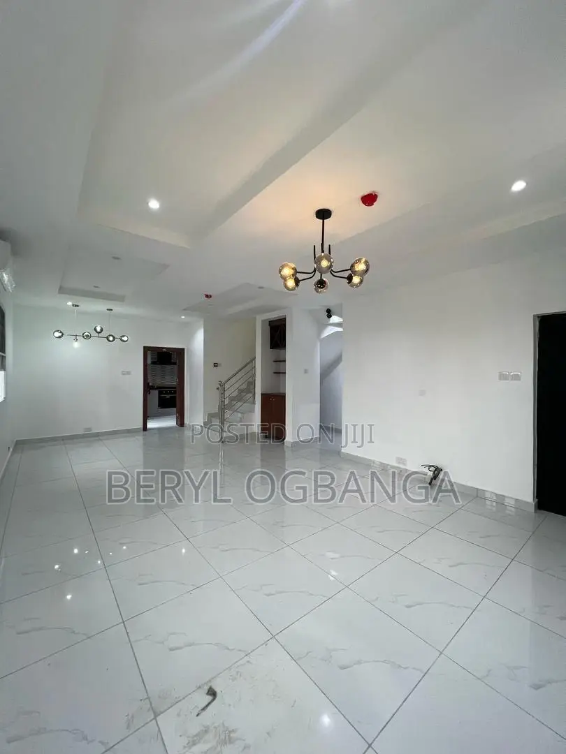 4bdrm Duplex in Ajah for sale