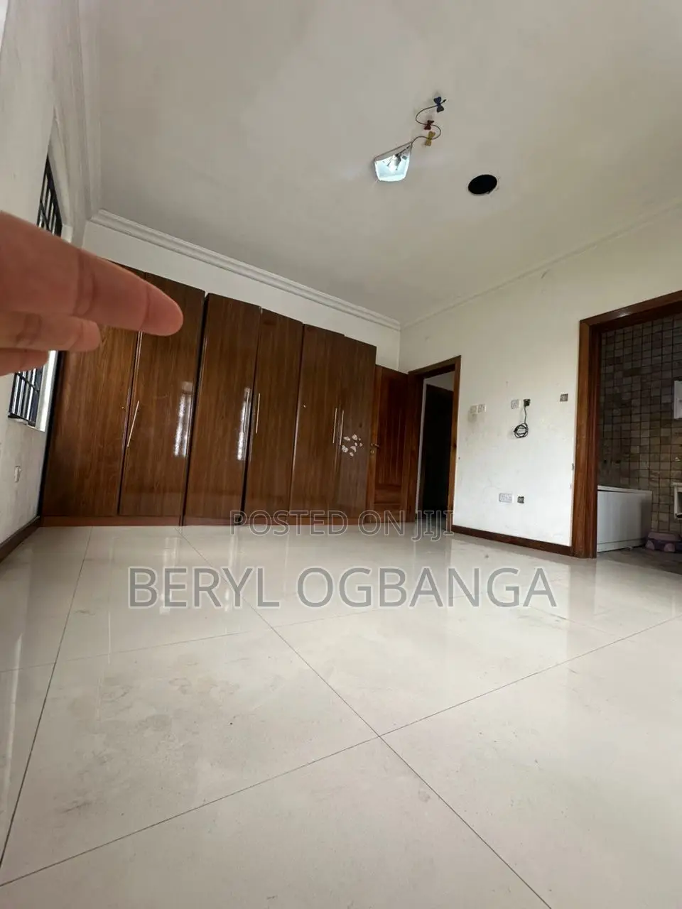 5bdrm Duplex in Lekki Phase 1 for rent