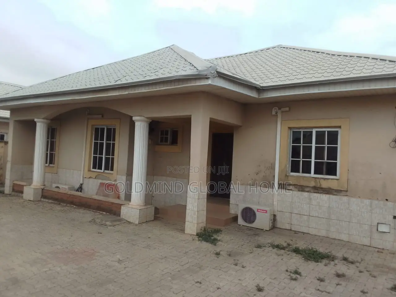 3bdrm Bungalow in Apo District for sale