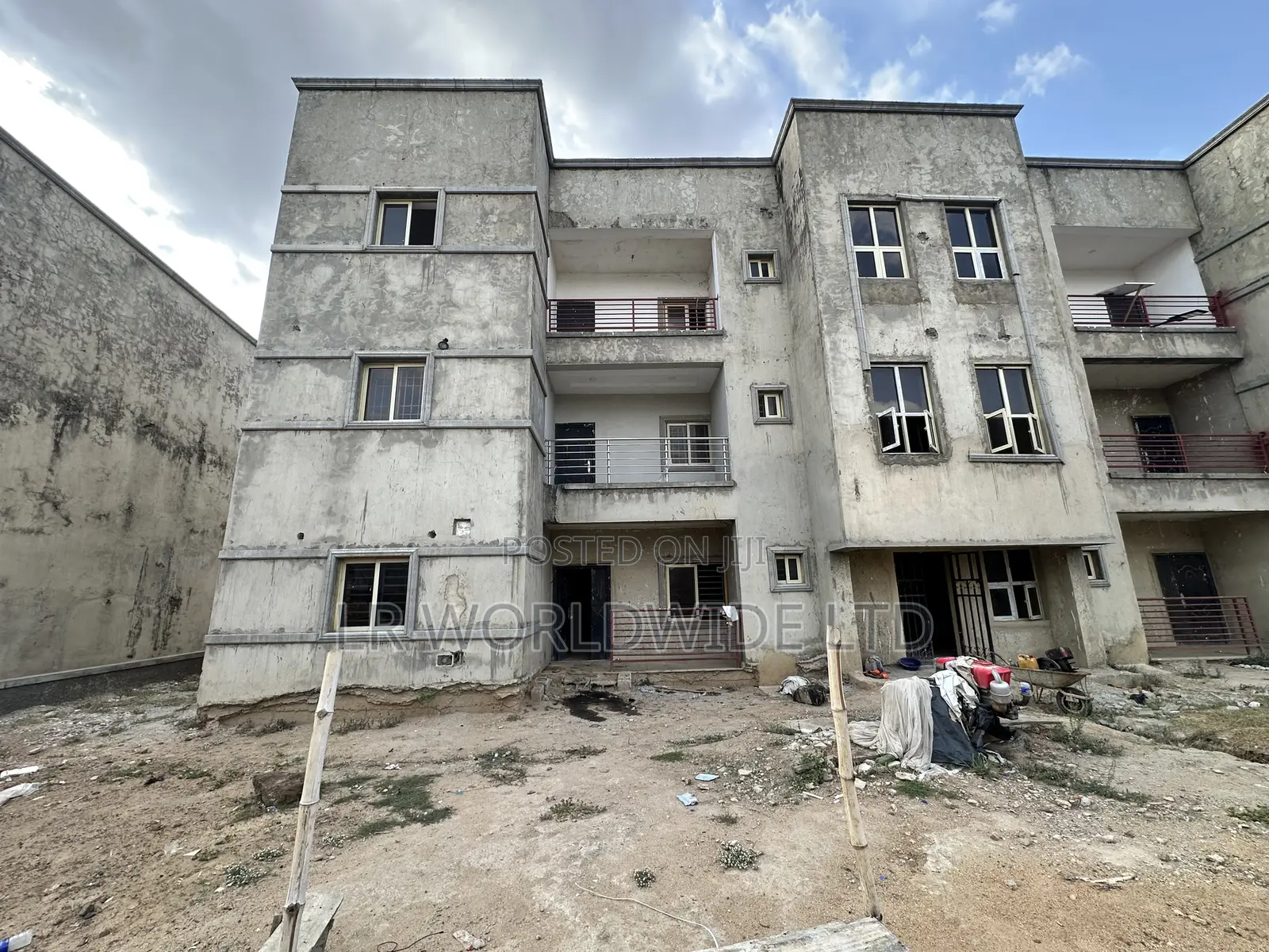 2bdrm Block of Flats in Idu for sale