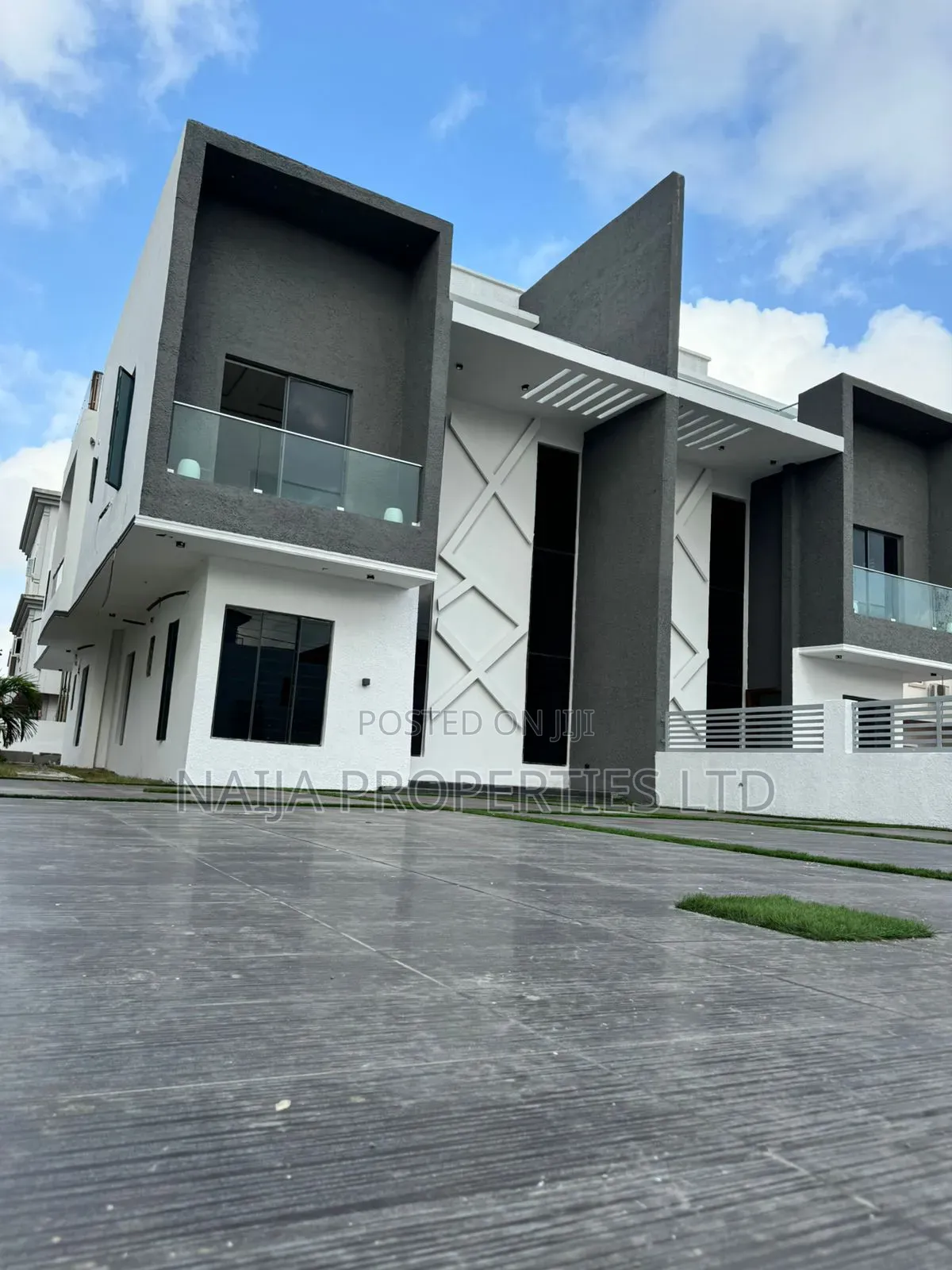 5bdrm Duplex in Victory Park Estate, Lekki for sale