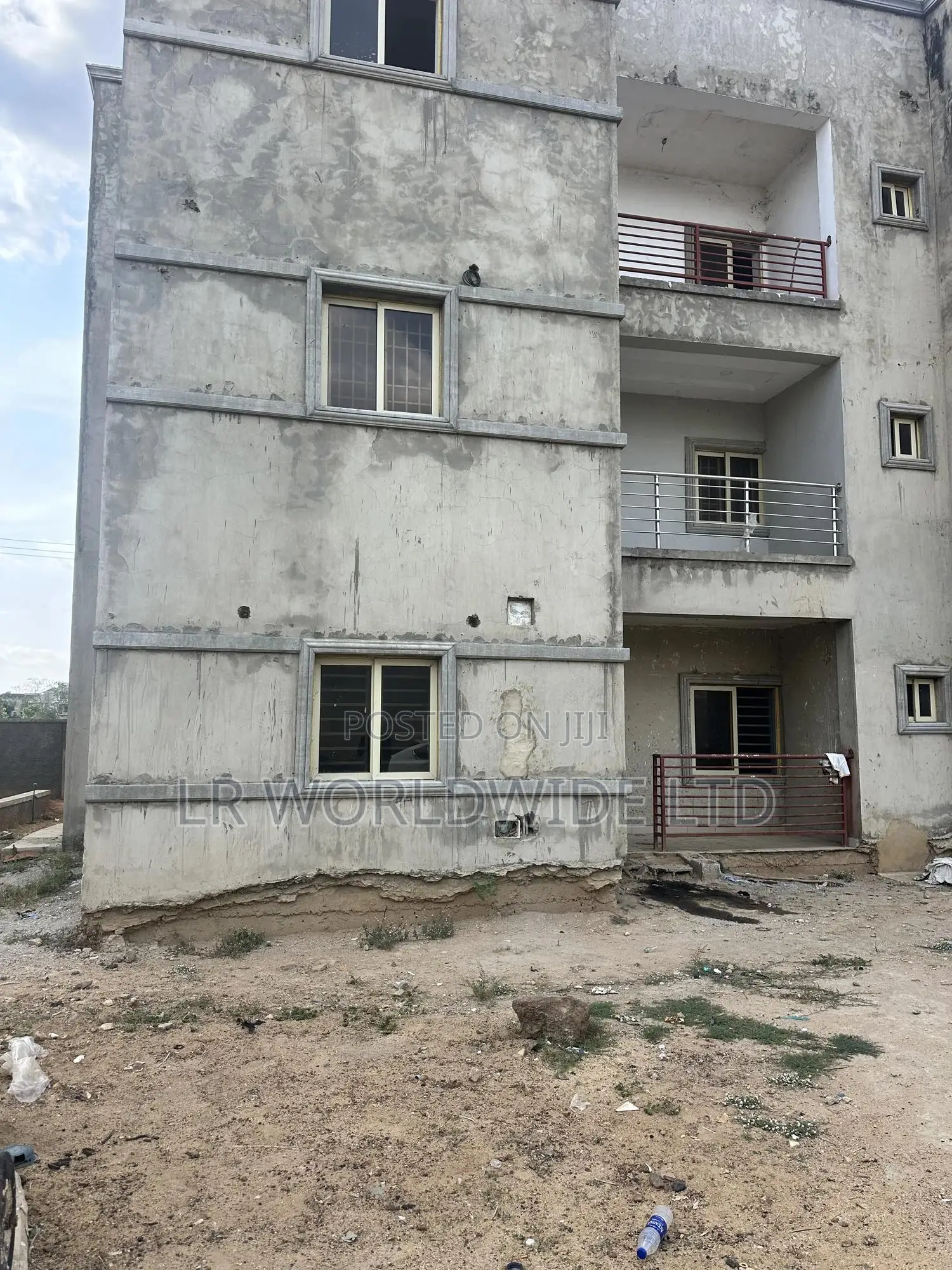 2bdrm Block of Flats in Idu for sale