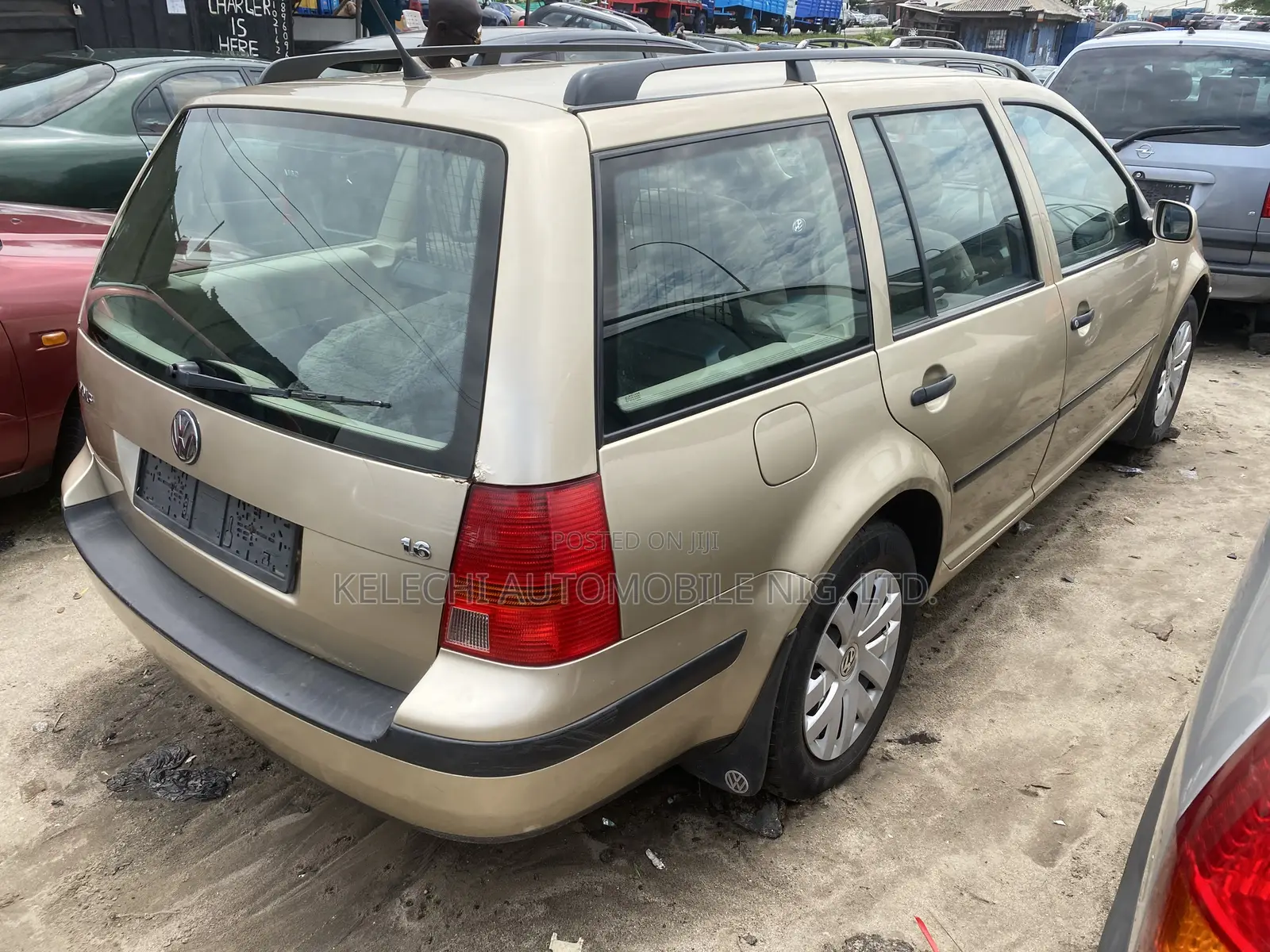 Volkswagen Golf 1.6 2001 Gold