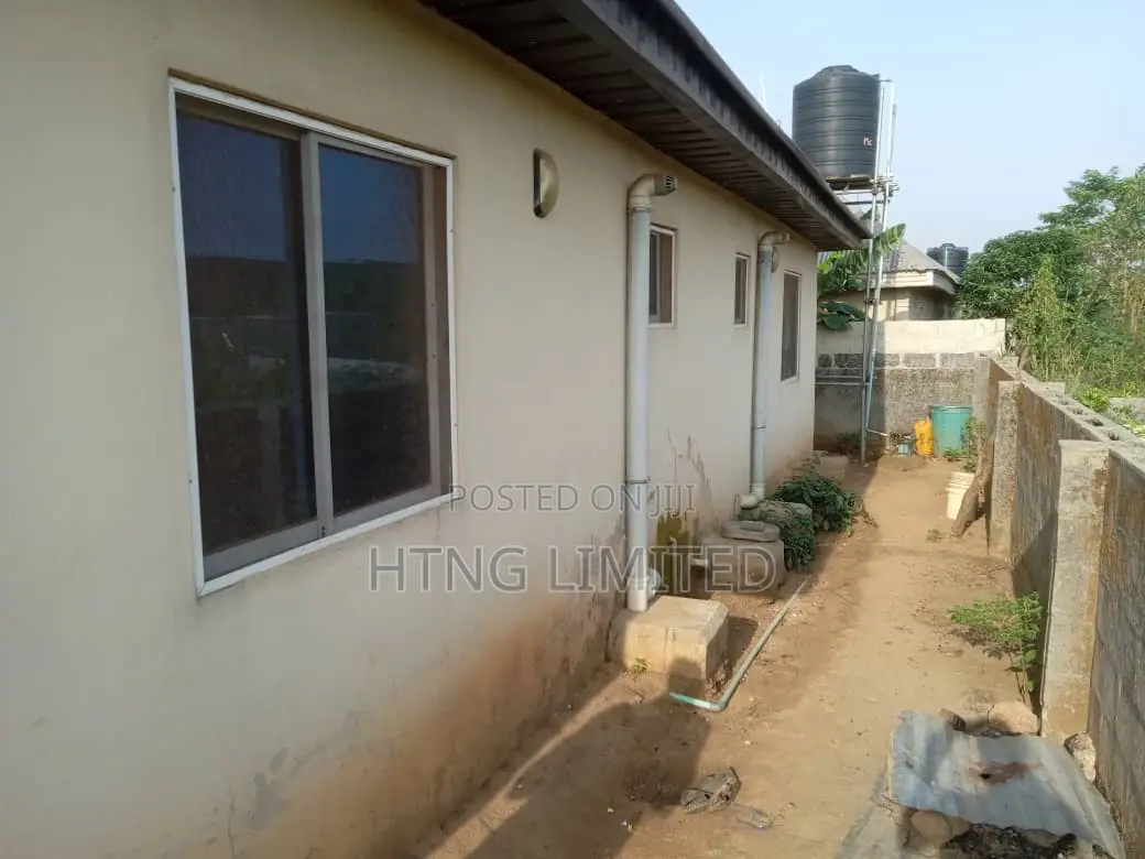 2bdrm Bungalow in Maya, Adamo for sale