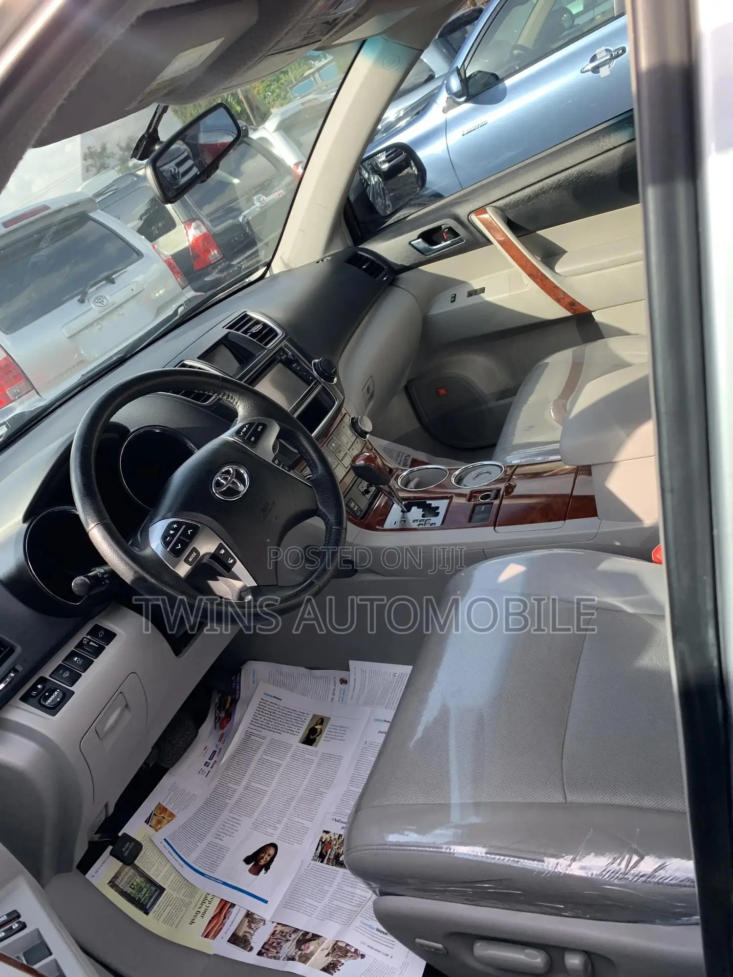 Toyota Highlander Limited 3.5l 4WD 2013 Silver