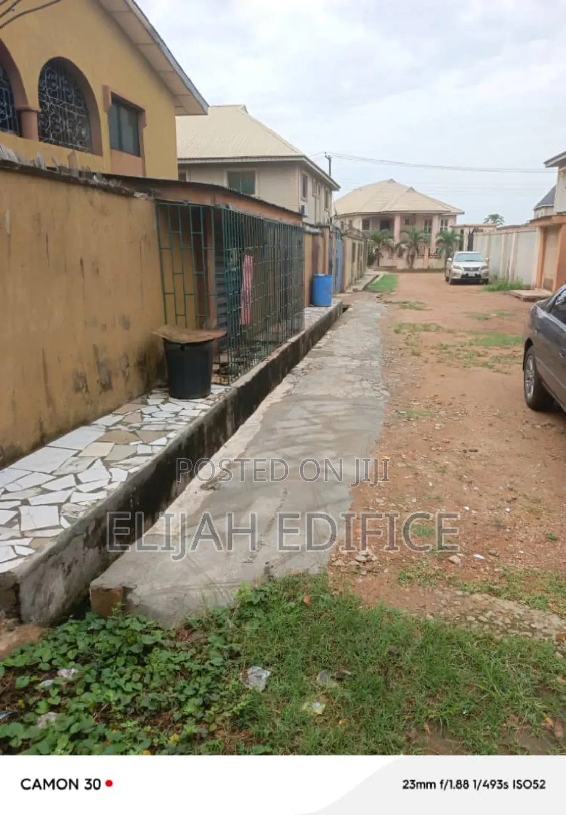 4bdrm Bungalow in Ajegunle, Alakuko for sale