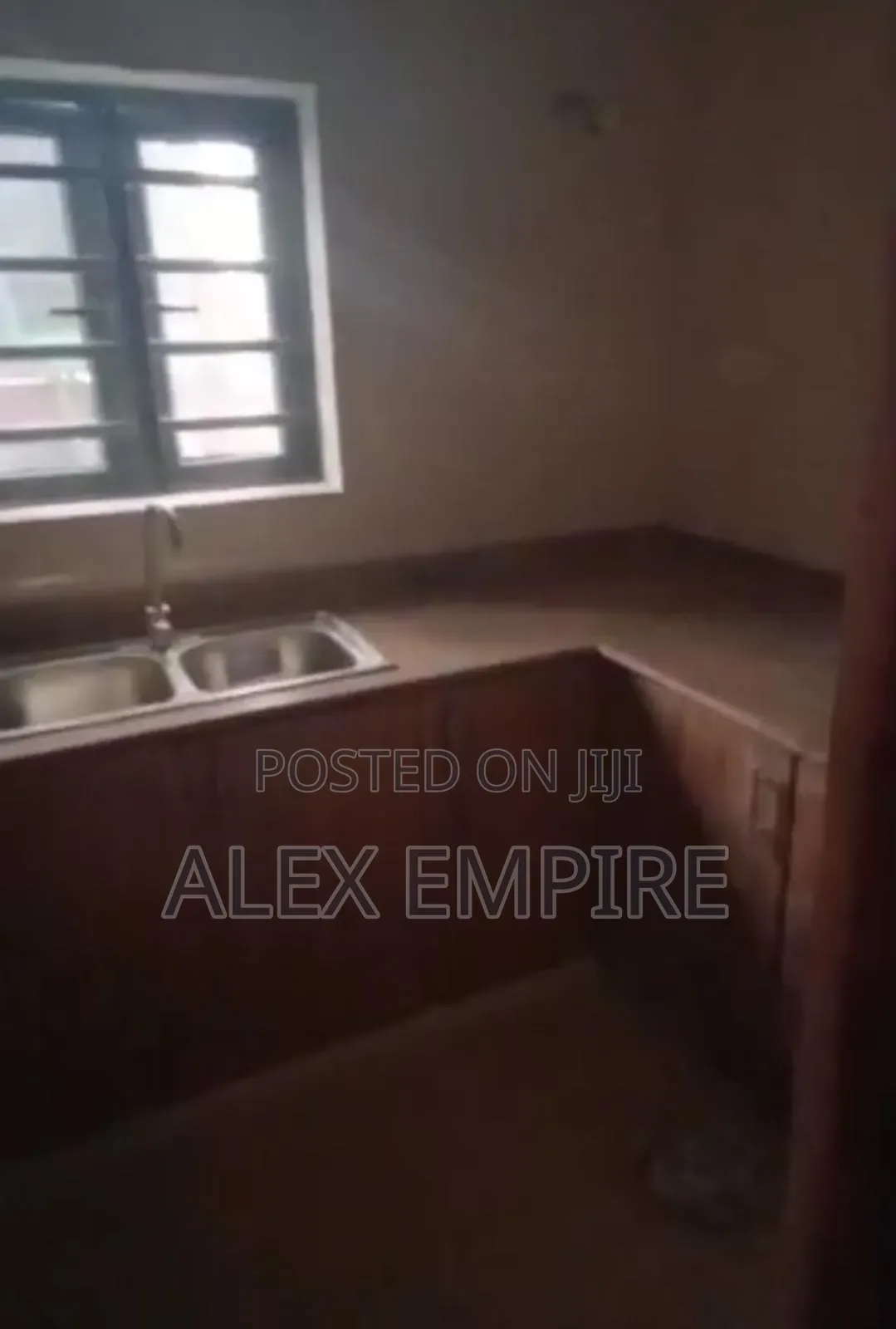 Mini Flat in Ago Palace for rent