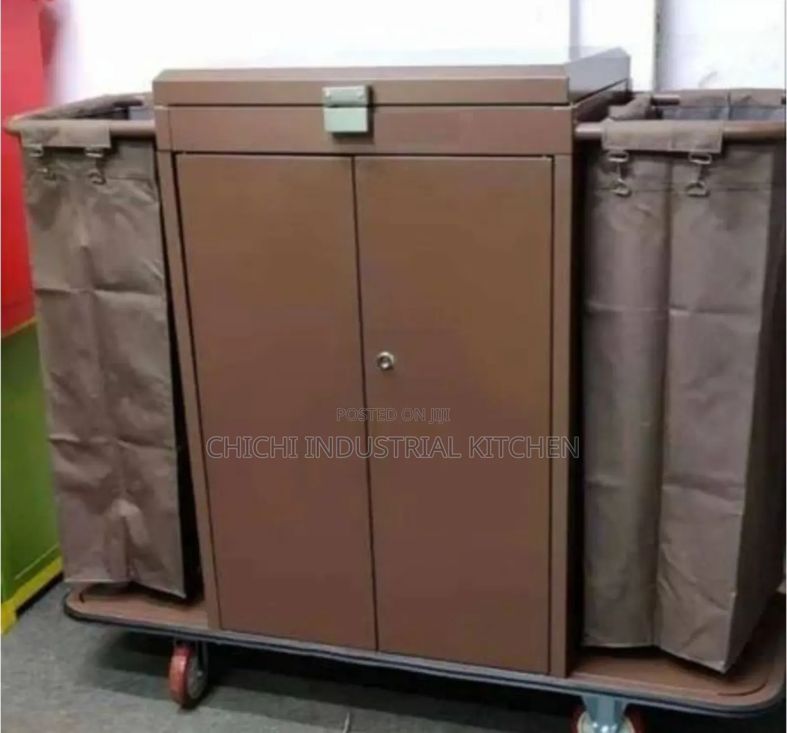 Hotel Cleaning Trolley With Door