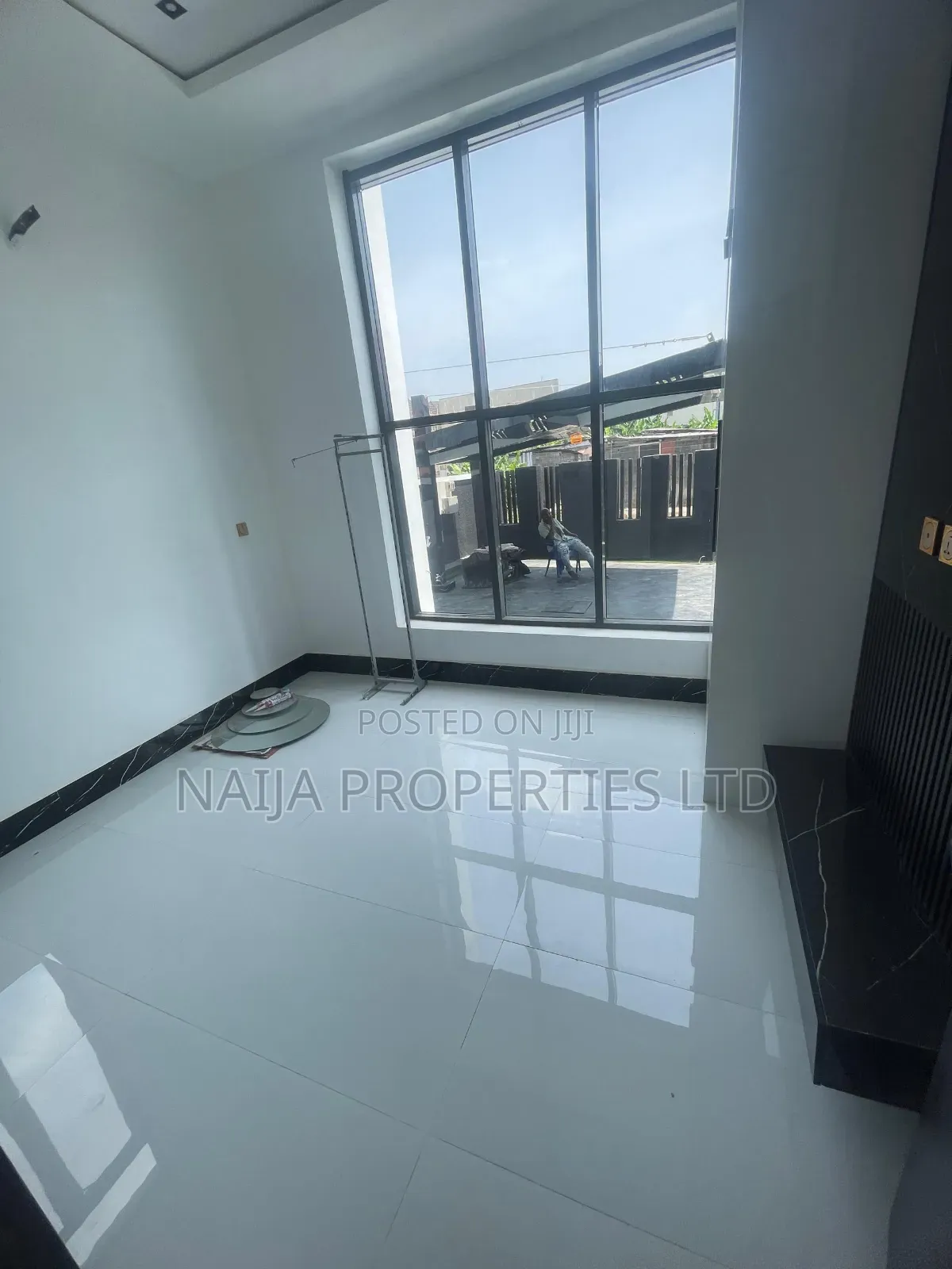 5bdrm Duplex in Sangotedo for sale