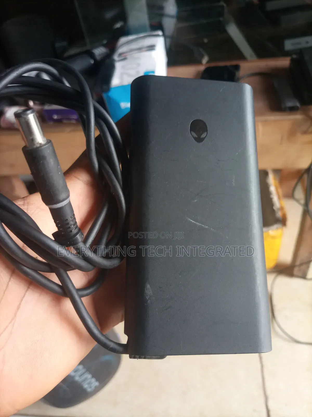 Alienware Slim Ac Adapter 240w Dell