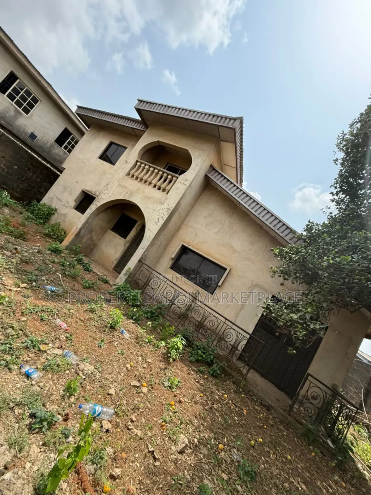 4bdrm Duplex in Ayobo for sale