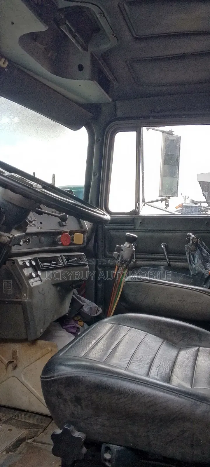 Mack R Model 14 Tires Tipper