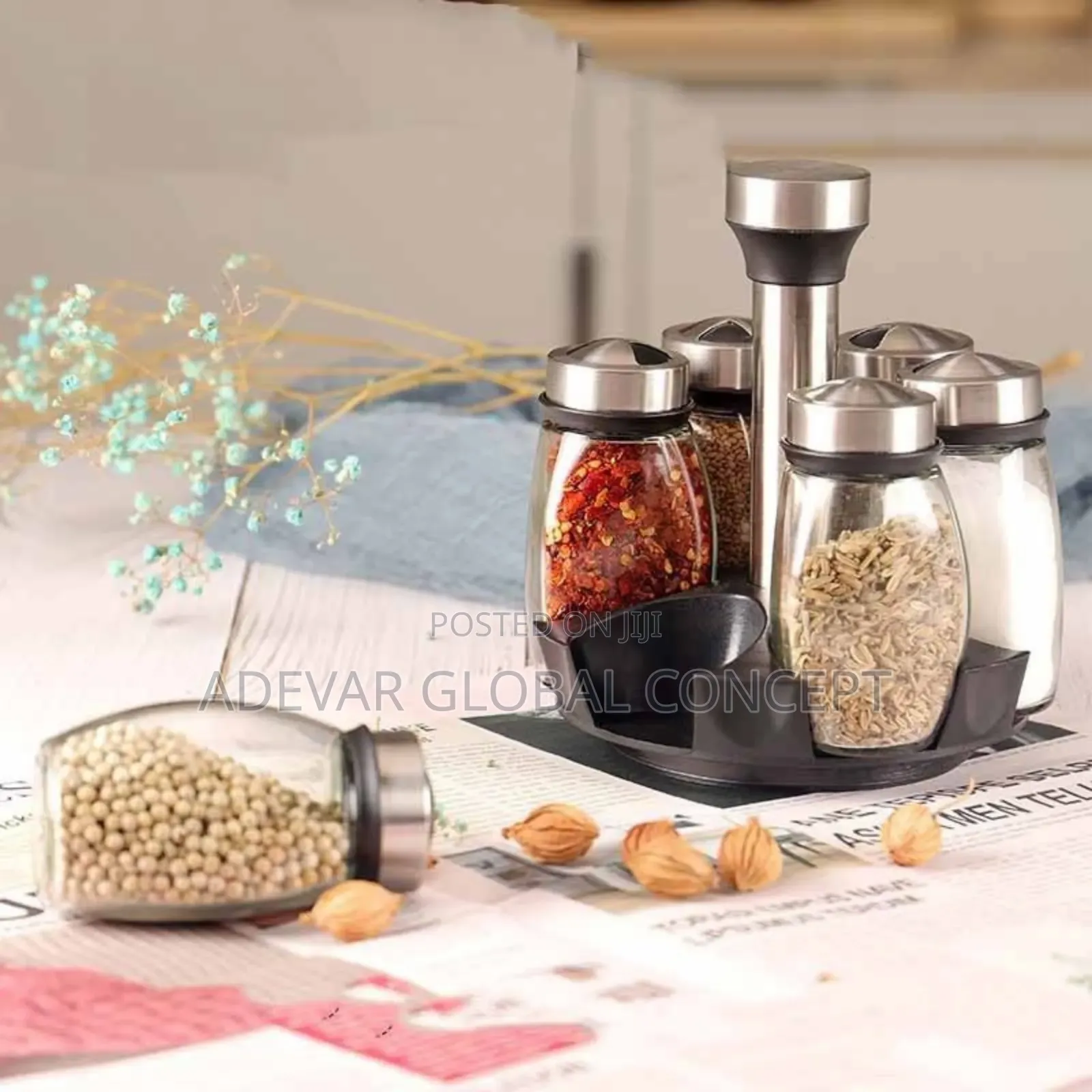 6pcs Spices and Seasoning Bottles With Revolving Rack