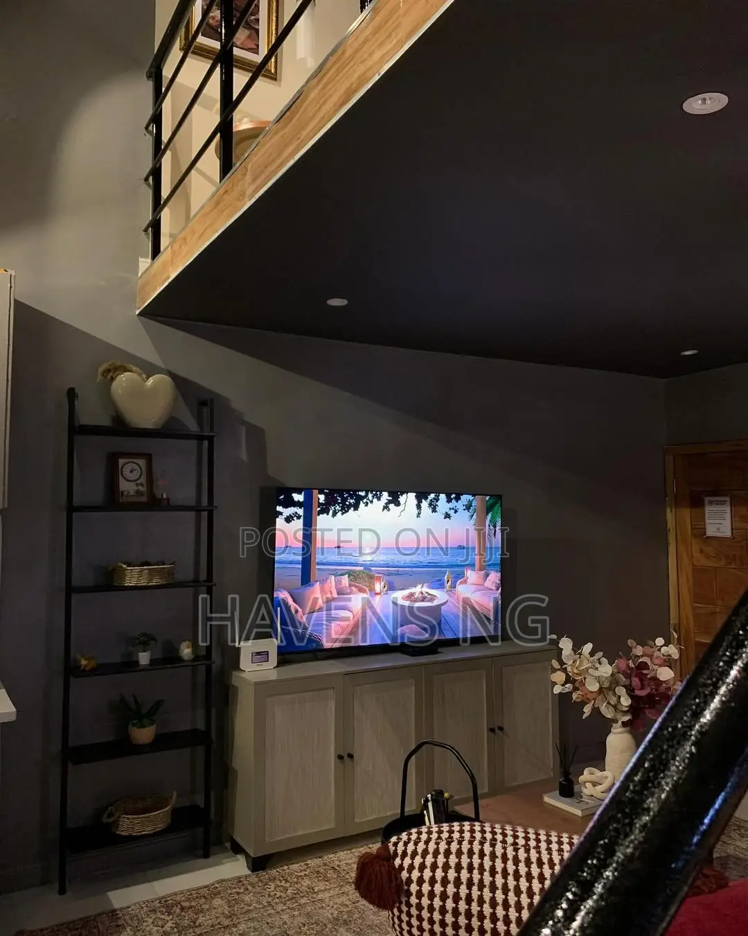 Helsinki Luxury 1-Bedroom Duplex Loft Apartment