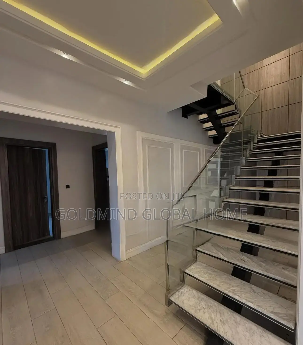 4bdrm Duplex in River Park, FHA for sale