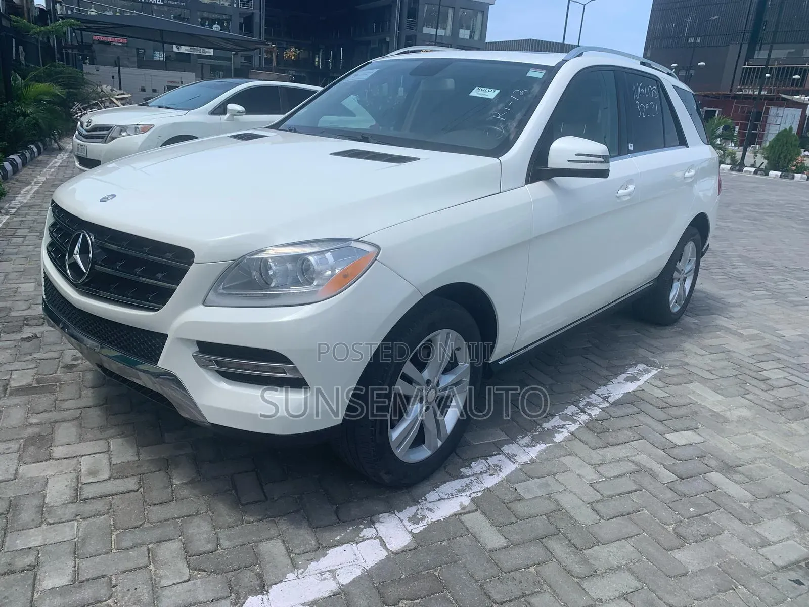Mercedes-Benz M Class ML 350 4Matic 2013 White