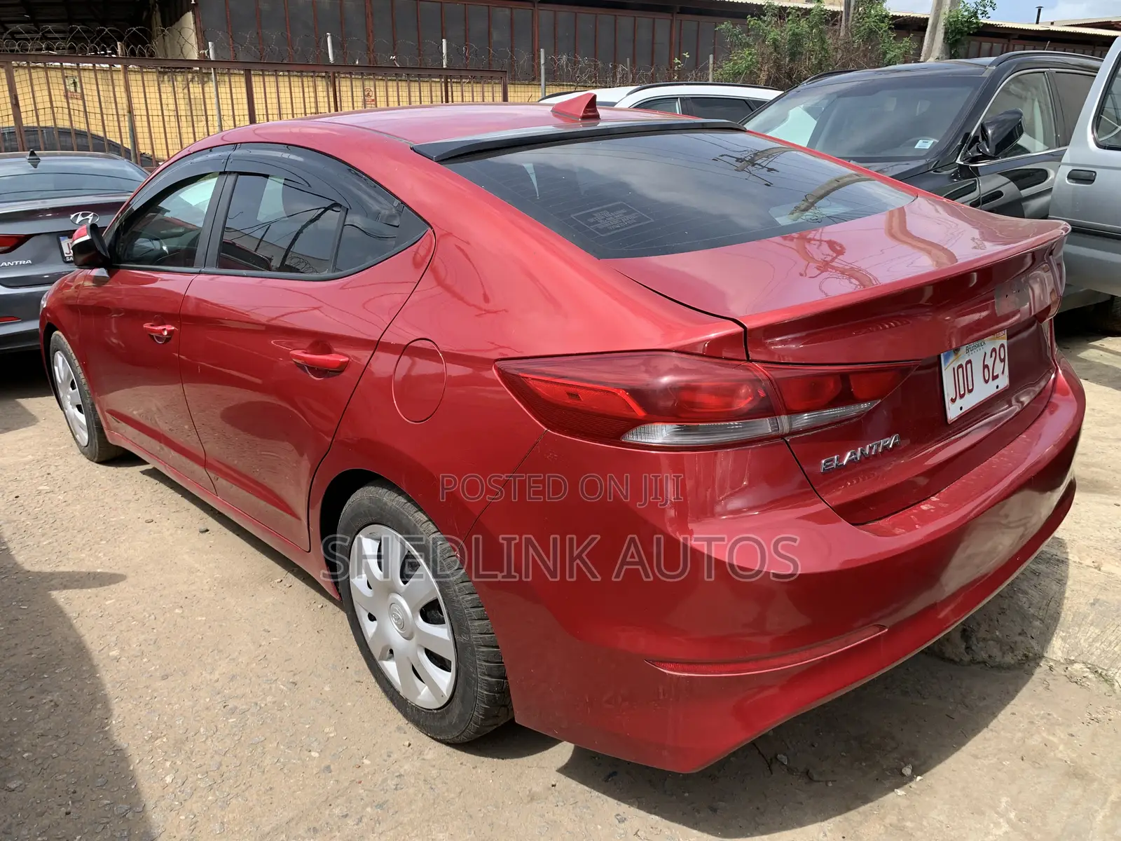 Hyundai Elantra ECO 2018 Red