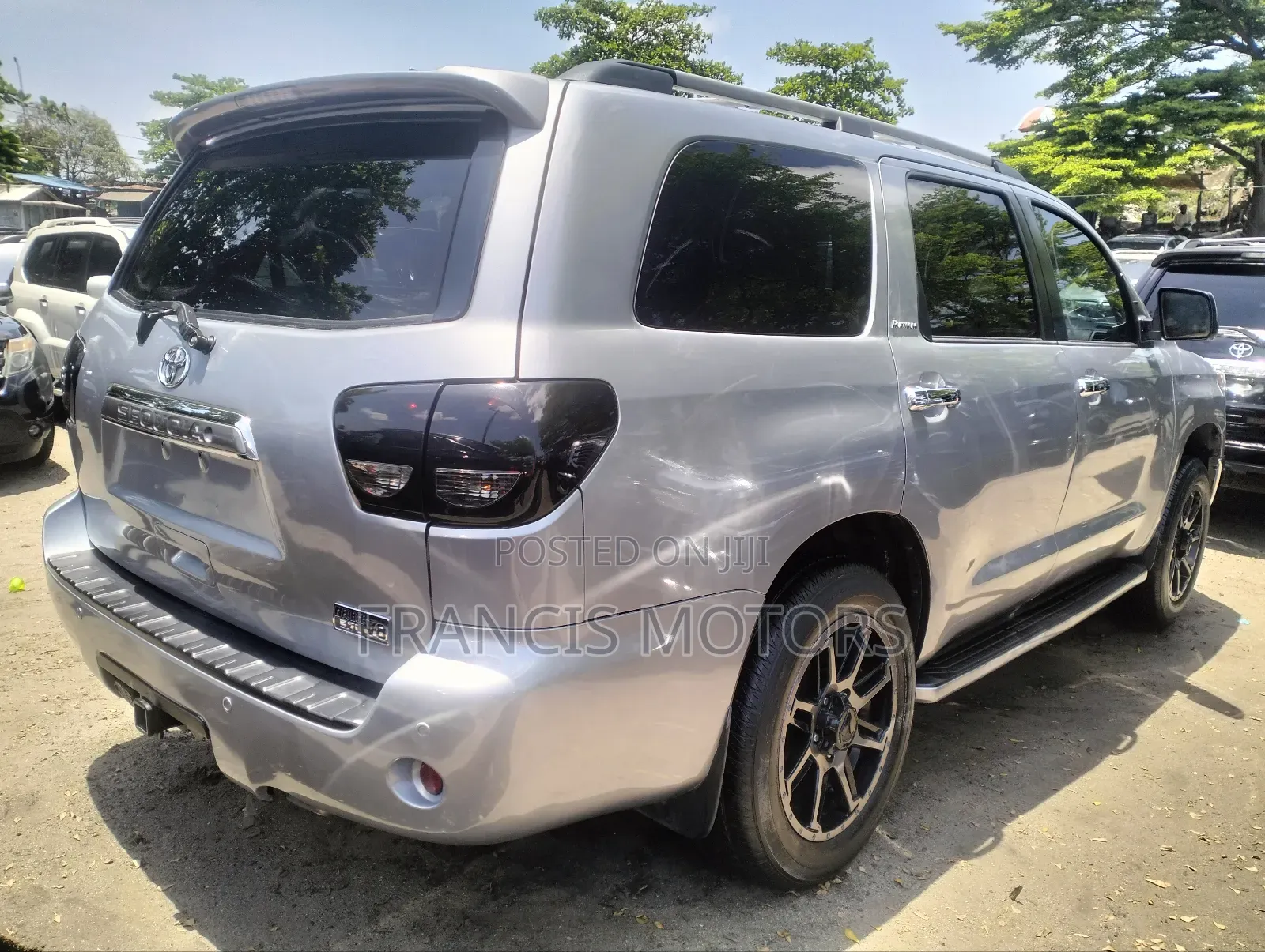Toyota Sequoia Platinum 4x4 2018 Silver
