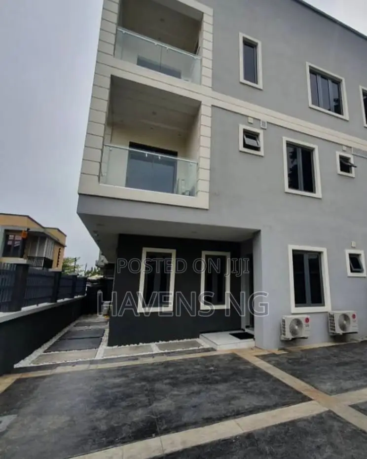 4-Bedroom Self-Compound Apartment – Lekki Phase 1