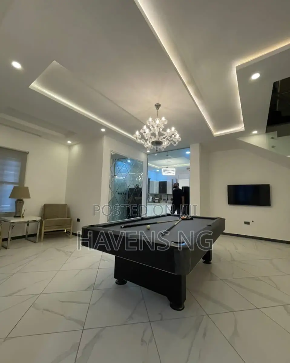 4-Bedroom Self-Compound Apartment – Lekki Phase 1