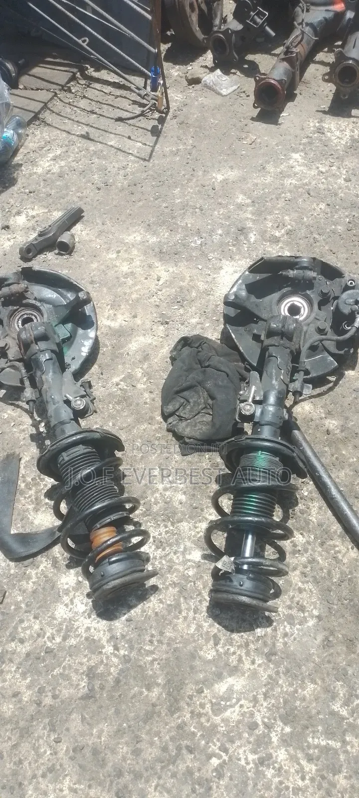 Front Shocks Ford Escape 2013
