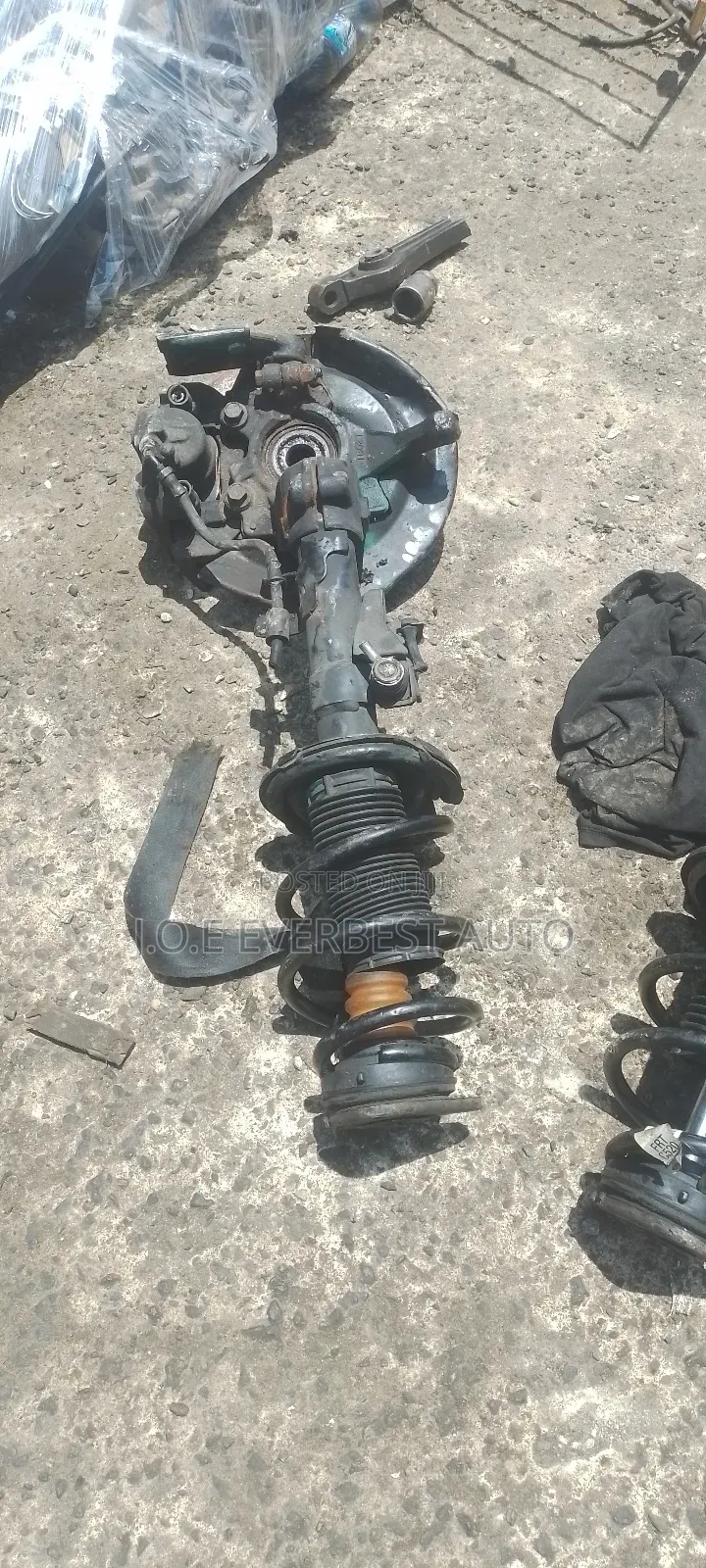 Front Shocks Ford Escape 2013