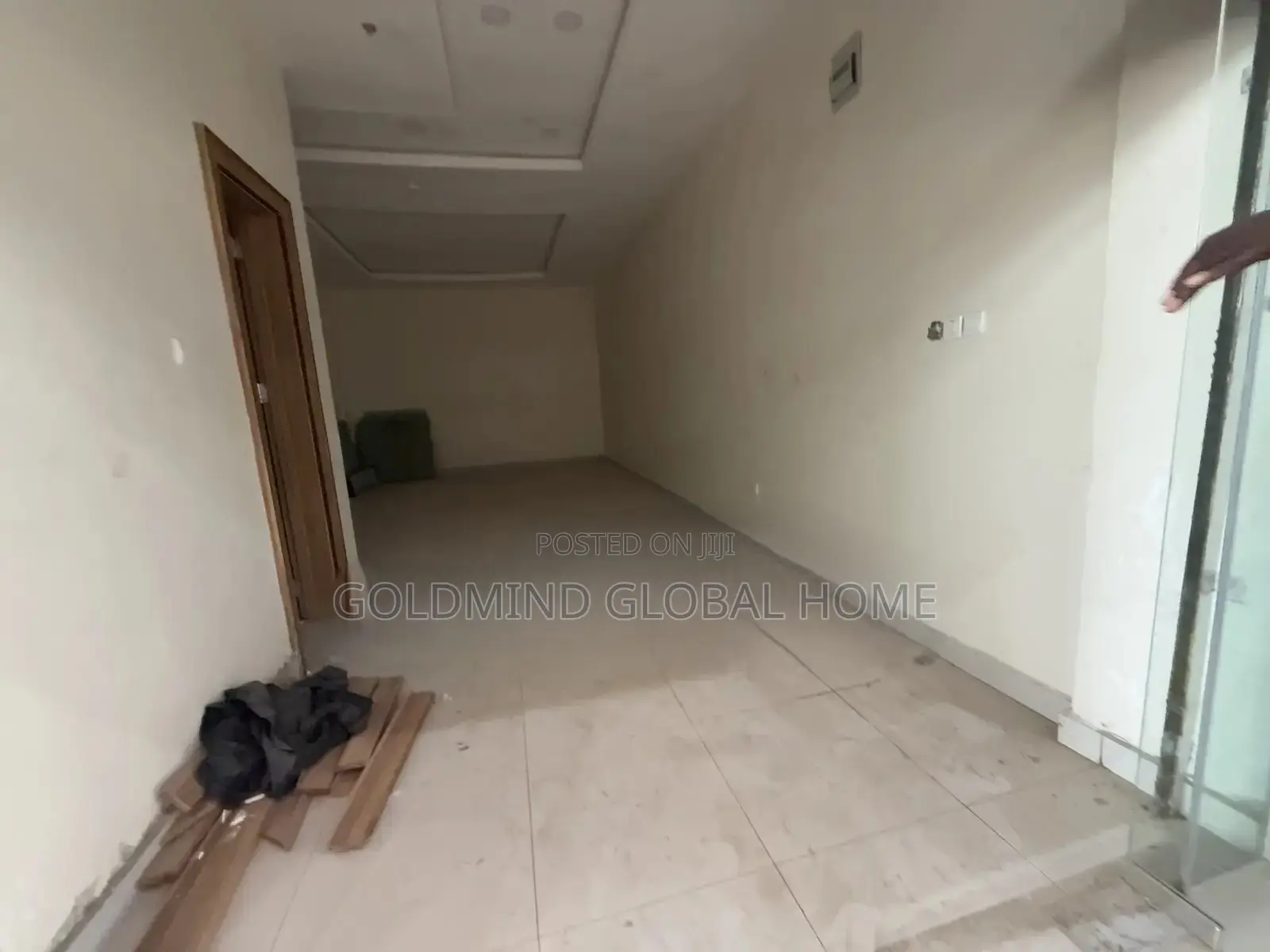 Lovely Built Fully Serviced 40sqm Shop Space