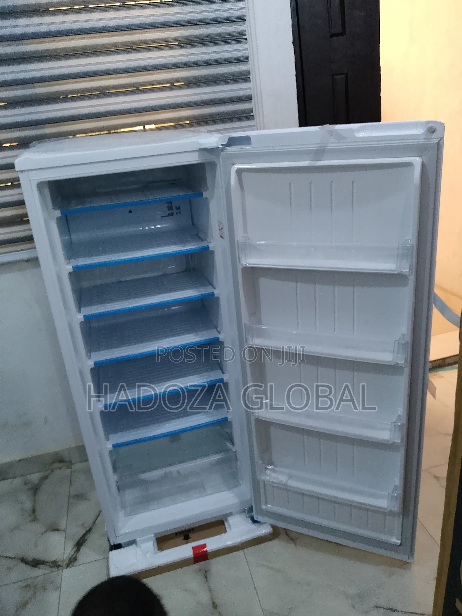 Lg Gn-304sqgt: Energy-efficient Freezer For Nigerian Homes
